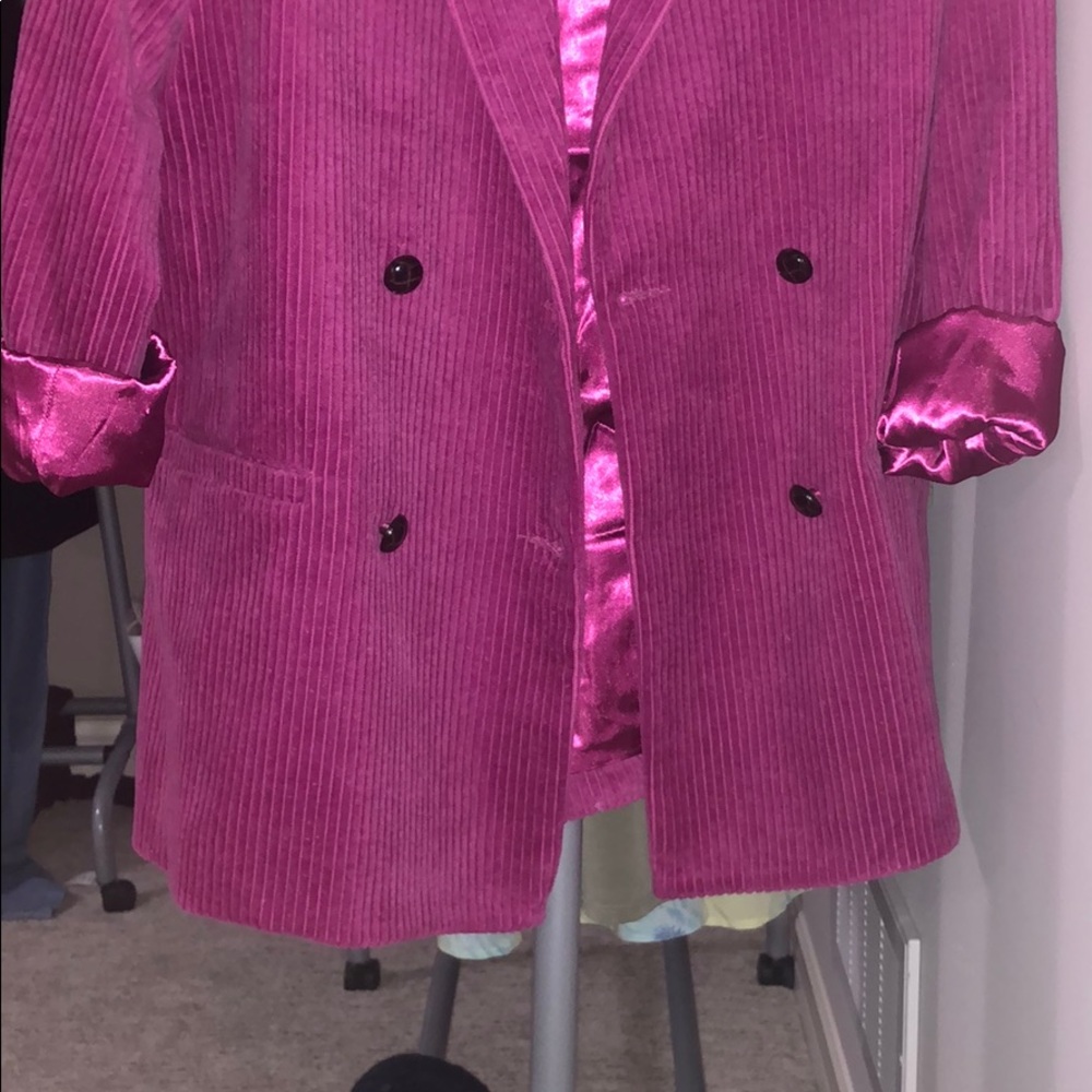 Blazer - Picture 3 of 3
